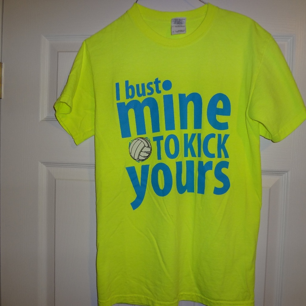 Gildan 'I Bust Mine to Kick Yours' Tee